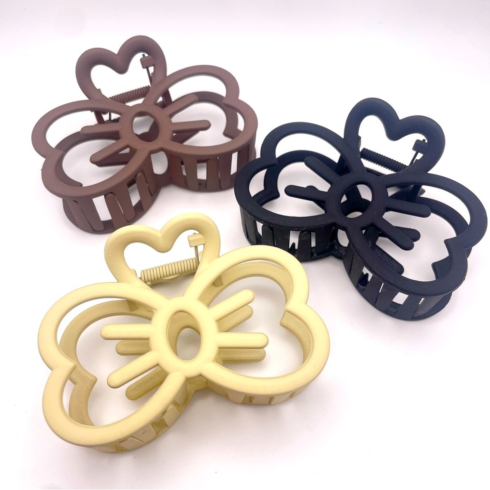 HELLO KITTY BOW | Large Claw Hair Clips | Set of 3 (Brand New!) 💘 - Picture 4 of 8